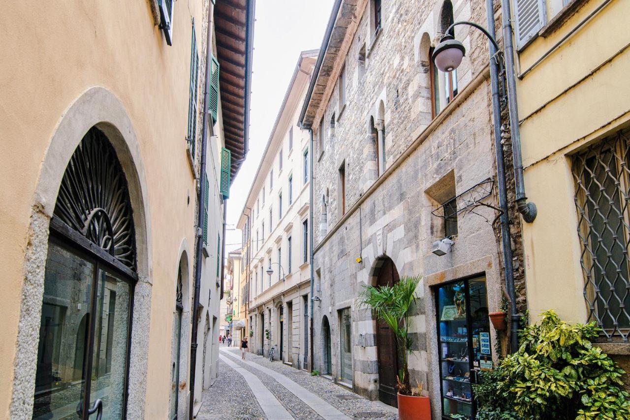 Apartamento Palazzo Del Pero - The House Of Travelers Como Exterior foto